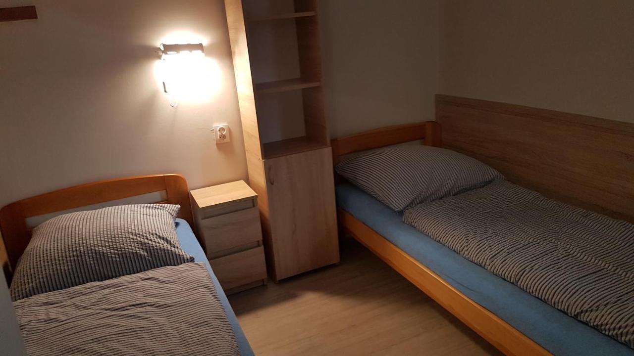 Noclegi Silesia Tychy Exterior foto